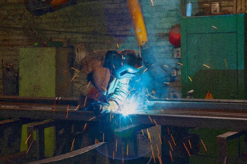avtomatizirovannaya svarka preimuschestva i primenenie v metallokonstruktsiyah