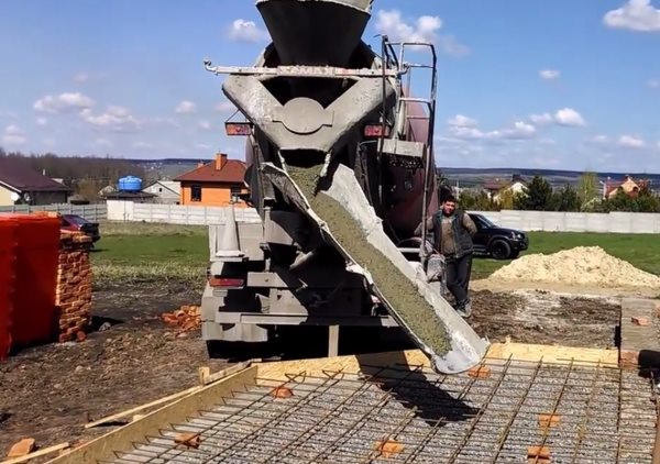 obespechenie sohrannosti betonnoy smesi pri perevozke na bolshie rasstoyaniya